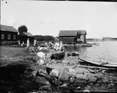 Folksamling vid Sjötullen, Östhammar, Uppland