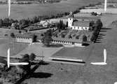 Rottne, Söraby kyrka och skola, 1957.