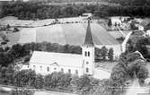 Nuvarande kyrkan i Älmeboda uppfördes åren 1876-1877 i historiserande blandstil efter ritningar av arkitekt Abraham Ludvig Hedin.
Kyrkan invigdes den 19 september 1877 av biskop Henrik Gustaf Hultman.