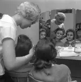 Makeup i Baronbackarna.
3 februari 1959.