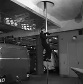 Reportage om brandkåren.
14 februari 1959.