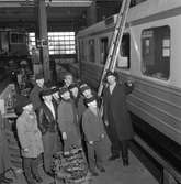 Stockholmsgrabbar på CV.
18 februari 1959.