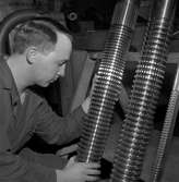 Reportage från Vedevågs bruk.
20 februari 1959.