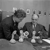 Nya telefoner. 
11 april 1959.