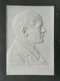 Skulptur av John Runer. Konsulatsekretär Adolf Haussmann. Capri maj 1923.