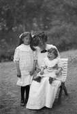 Ellen och barnen på Engelholm 1913