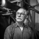 Maskinförare Edvin Andersson på pappersbruket Papyrus i Mölndal, 15/6 1955.