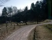 Ladugård tillhörande (tidigare ägare Johan Gustafsson) Tollered 1:2 (idag: Tållered 1:8) år 1978. Nu riven. Här ligger Ekåsens kolonier.