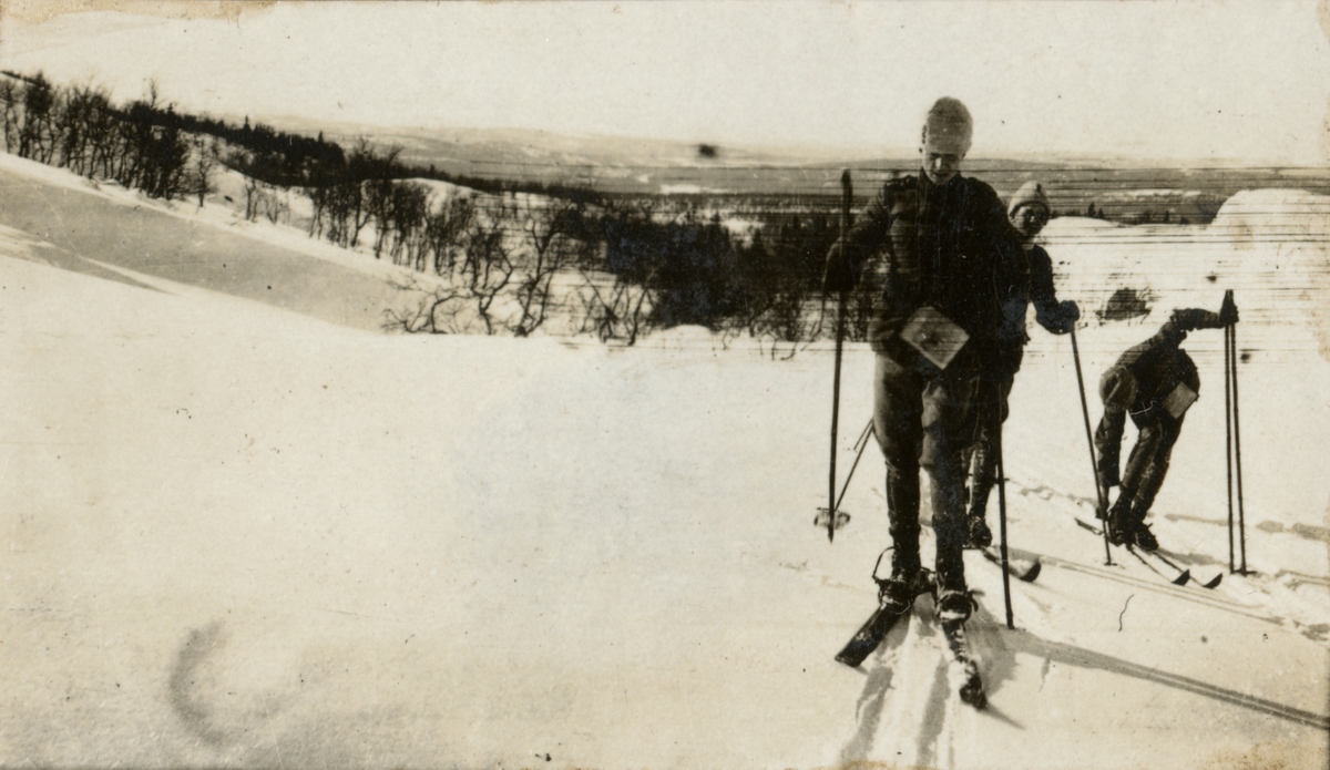 Sigrid Sjöström, Soldater på skidor.