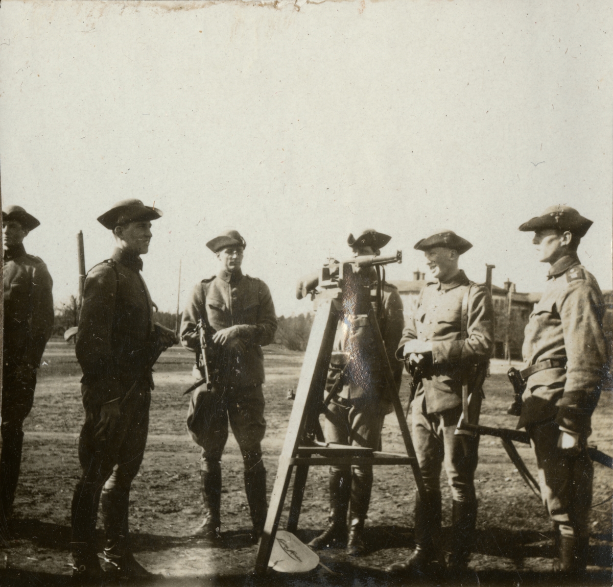 Sigrid Sjöström, Soldiers on shooting practice.