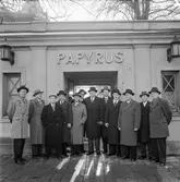 AB Mölndal, utdelning av minnesgåvan 1958. Pappersbruket Papyrus i Mölndal, 21/1 1958.