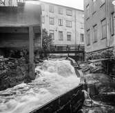 Mölndalsån, uppströms Forsebron. Mölndal, 1/6 1961.