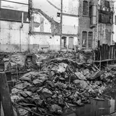 Schaktning vid byggnad nr 9 på pappersbruket Papyrus i Mölndal, 8/9 1964.