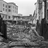 Schaktning vid byggnad nr 9 på pappersbruket Papyrus i Mölndal, 8/9 1964.