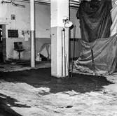 Byggnad 19 på pappersbruket Papyrus i Mölndal, 16/7 1966. Förstärkning av bjälklag genom megapålning.