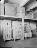 LASTBRYGGOR, KAJER, TRANSPORTANORDNINGAR I KONSUMHUSET