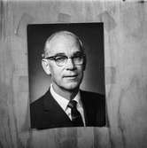 Porträttfotografi av disponent Sigge Rudengren. 1967-1978 var Rudengren VD och styrelseledamot i AB Papyrus samt vice styrelseordförande 1978-1982.