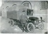 Sevalla sn, Västerås.
Linjebussen Östanbro - Västerås. Början av 1920-talet.