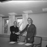 Koster
M 73 överlämnas till Marinen\\\\anm. neg ingår i en serie om 20 st där bara det första\\V 103765 scannats/gp