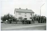 Västerås, Iggebygärdet.
Villa kv. Ugglan 145, Sångargatan 10. 1972.