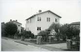 Västerås, Iggebygärdet.
Bostadshus i kv. Ugglan 1528 CA, Vallgatan 11. 1972.