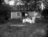 Lillhärad sn, Västerås.
Gårdsmed J. P. Magnussons torp i Grindbo, Skästa.