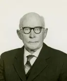 Porträttserie av Knut Hagberg (1885 - 1980) okänt årtal. Född i Haga församling i Göteborg 31/12 1885, där föräldrar hade speceriaffär. Han gav sig av år 1903, arbetade som sjöman och besökte alla världsdelar. Han återkom till Kållered omkring 1930 från Antwerpen och bodde i sin syster Valdeborg Johanssons hus på Streteredsvägen 12. Han var son till handlare August Johansson och Johanna Eriksdotter var född i Vommedal Östergård 