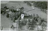 Flygfoto av Karbennings kyrka och prästgård, Norberg