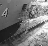 Carlskrona
Arbetsställningar kring minfartyget Carlskrona\\\\anm. neg är ett av två varav det första scannats/gp