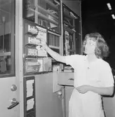 Ny förbandslåda i fordonsverkst.