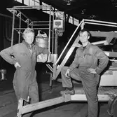 Personal i städning av filareverkstan