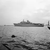 Minfartyget lämnar varvet inför långresa