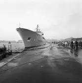 Minfartyget lämnar varvet inför långresa