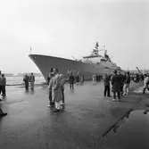 Minfartyget lämnar varvet inför långresa