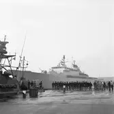 Minfartyget lämnar varvet inför långresa