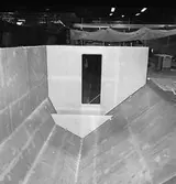 Norska Ses-en i plastverkstan och sektionstillverkning i flakhallen