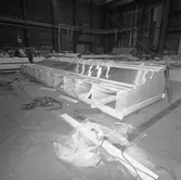 Norska Ses-en i plastverkstan och båt nr 2 i mellanhallen