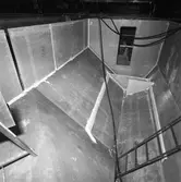 Norska Ses-en i plastverkstan och båt nr 2 i mellanhallen