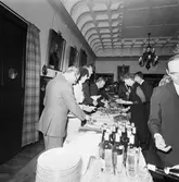 Bertil Blomstergren avtackas av marinen och Karlskrona kommun