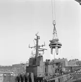 Lyft av motor till M71 Landsort