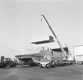 Lyft av däckhus och styrhytt till Norska Sesen båt nr 2