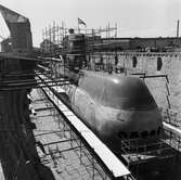 Arbetsställningar kring ubåt i docka 5