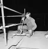 Arbetsbilder i skrovhallen