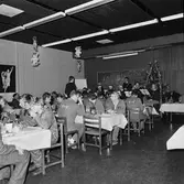 Varvets musikkår i matsalen