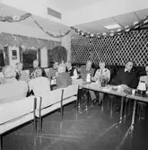 Pensionärer besöker varvet