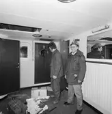 Arbetsbilder ombord på isbr. Tor