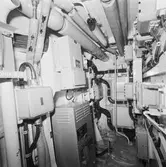 Arbetsbilder ombord på torpedb. Västervik (asbetssanering)