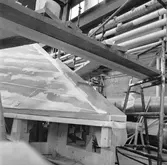 Stridsbåt CG13 i plastverkst.