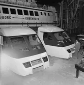 Tågfronterna till höghastighetståg i plastverkst.