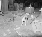 Arbete med krigsbroar i plåtv.